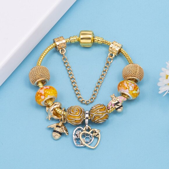 925 Infinite Charm Golden Honey Peak Themed Decorative Pendant Bracelet - Picture 3 of 5